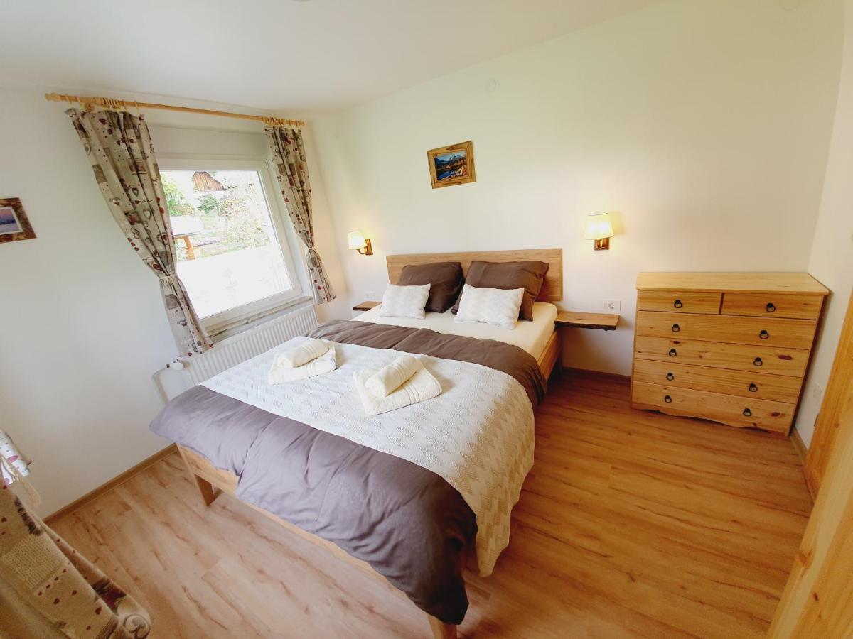 Honey Apartments Zirovnica ภายนอก รูปภาพ